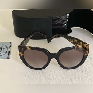 Prada Brown Sunglasses Elegant Accessories